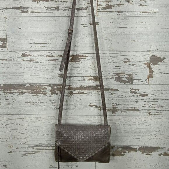 HOBO Envelope Crossbody Embossed Leather Bag Gray EUC - Picture 2 of 14